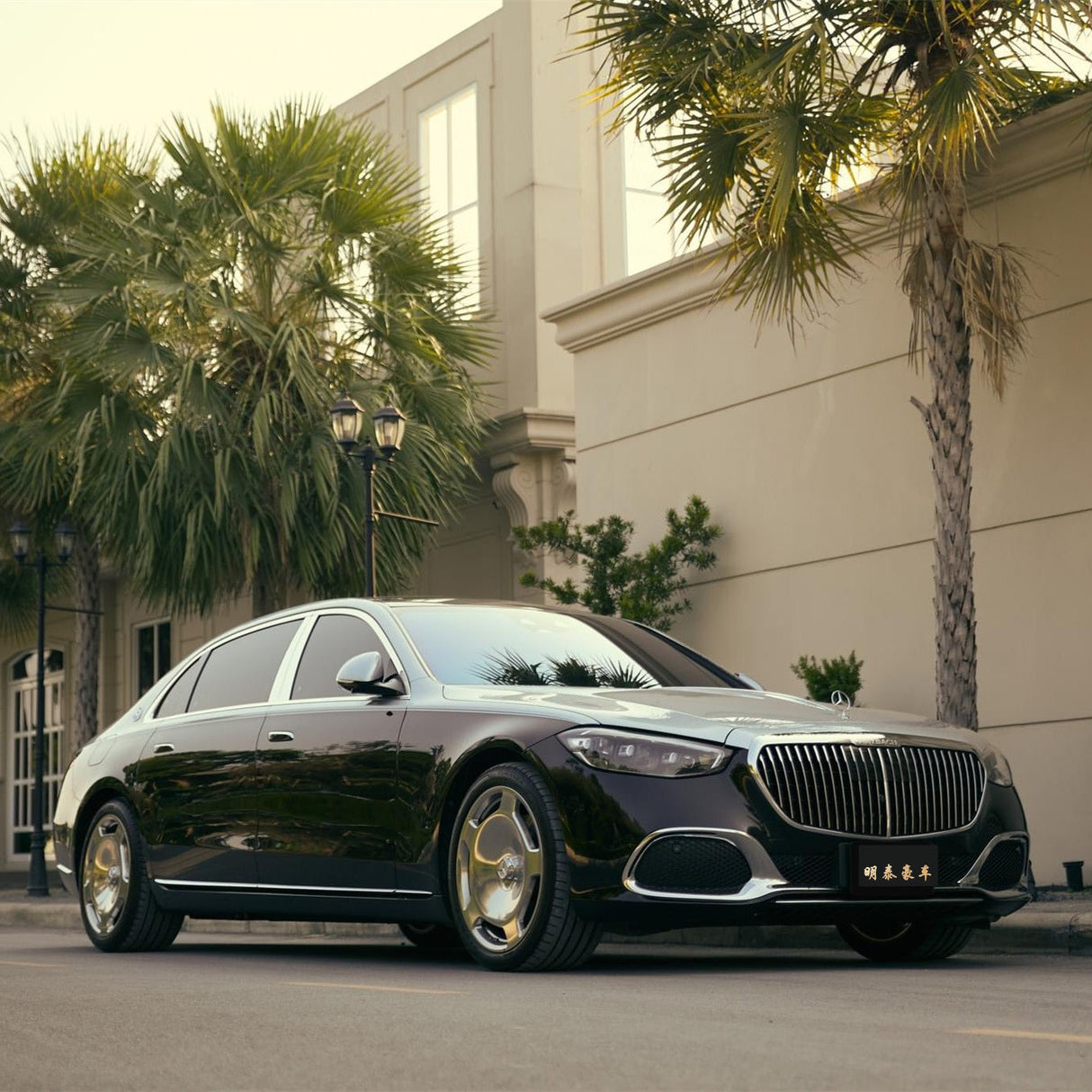 迈巴赫s580e 黑色