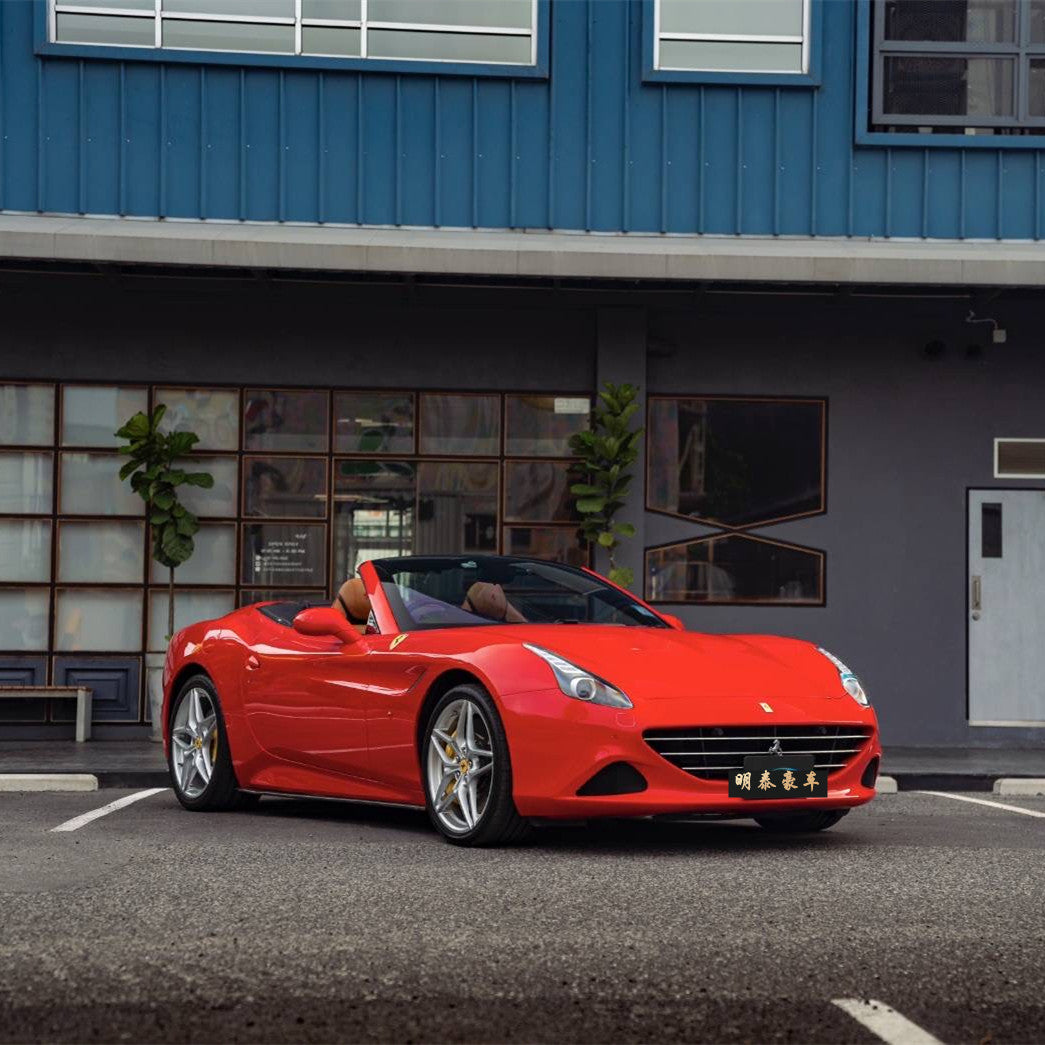法拉利Californla T 红色
