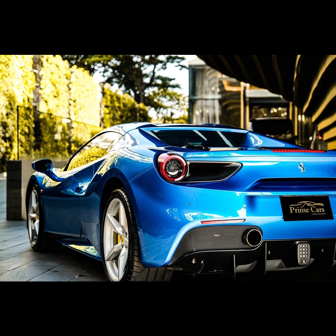 法拉利 Ferrari 488敞篷 蓝色